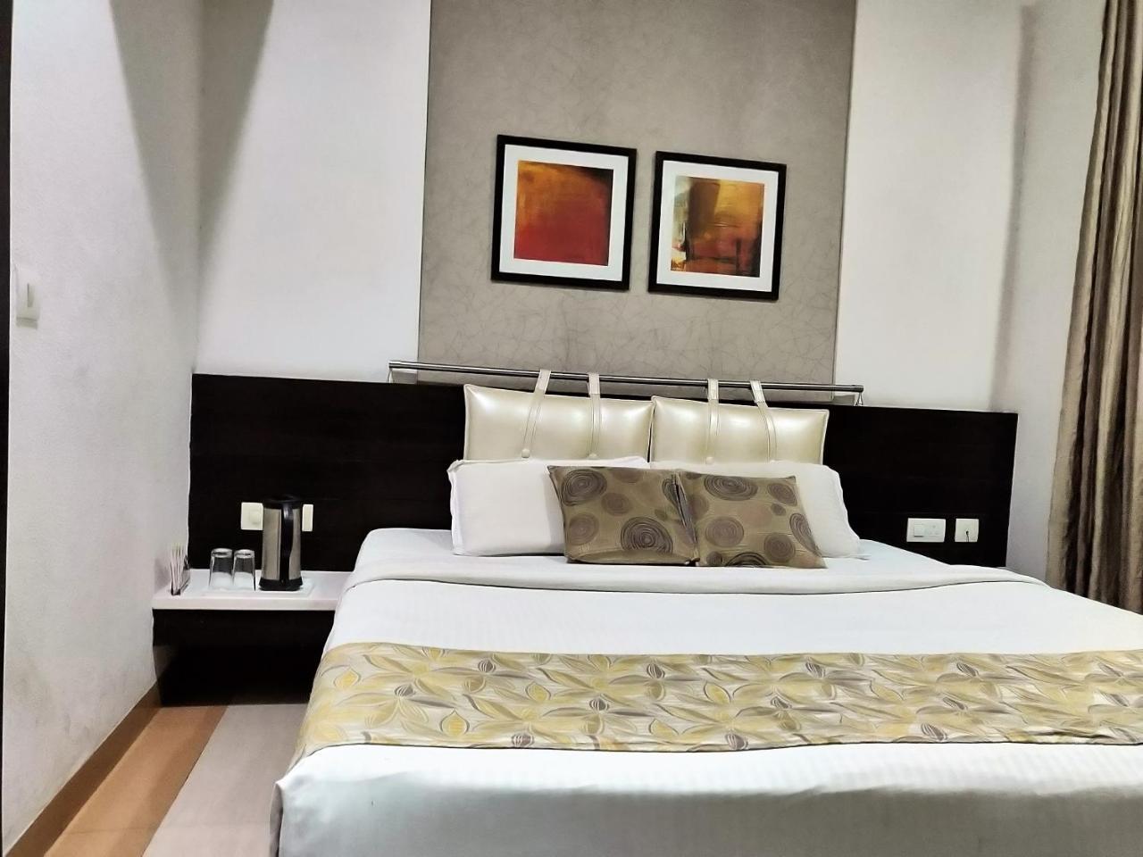 Hotel Rockland Τζαϊπούρ Εξωτερικό φωτογραφία