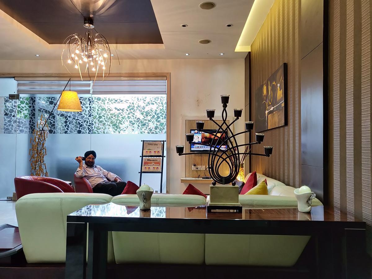 Hotel Rockland Τζαϊπούρ Εξωτερικό φωτογραφία